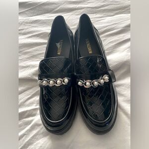 NEW Youngshow Faux Patent Leather Gold Chain Platform Loafers 42/11